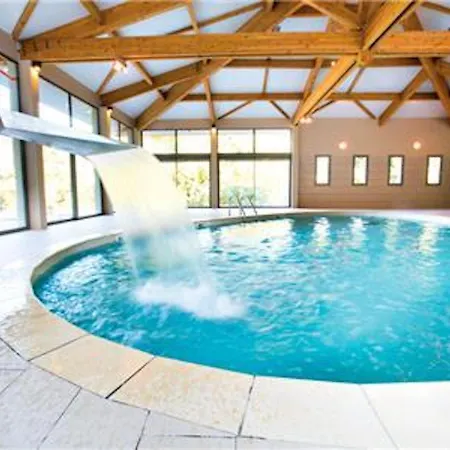 Relaxing Chateau Laval- 3-room Essential 5 People 펜션 그뢰오레방