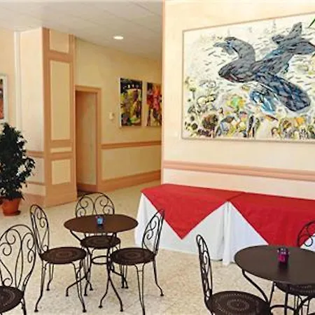 Relaxing Chateau Laval- 3-room Essential 5 People *