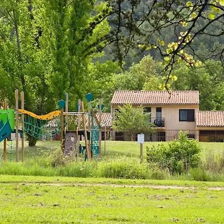 Relaxing Chateau Laval- 3-room Essential 5 People