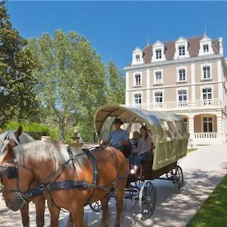 펜션 Relaxing Chateau Laval- 3-room Essential 5 People *