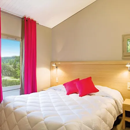 Relaxing Chateau Laval- 3-room Essential 5 People * 그뢰오레방