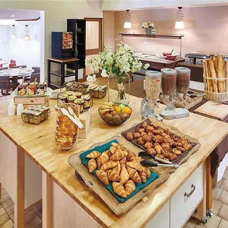 펜션 Relaxing Chateau Laval- 3-room Essential 5 People *