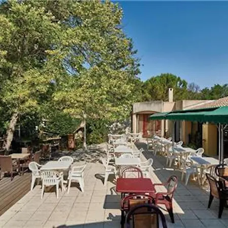 Relaxing Chateau Laval- 3-room Essential 5 People 그뢰오레방