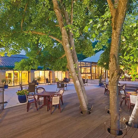 펜션 Relaxing Chateau Laval- 3-room Essential 5 People *