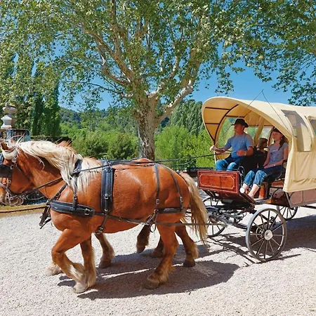 펜션 Relaxing Chateau Laval- 3-room Essential 5 People *
